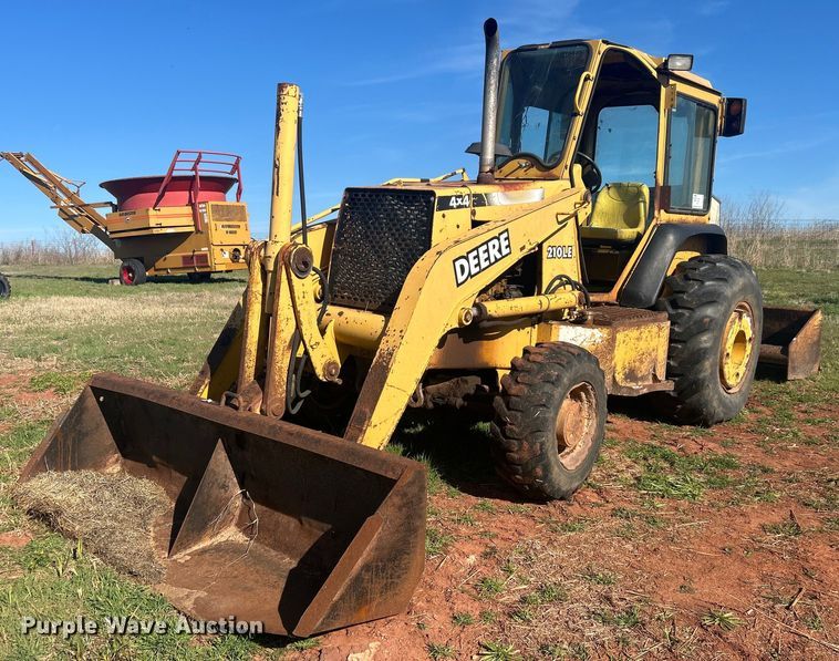 image for item DO1069 John Deere 210LE landscape tractor