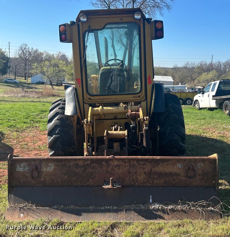 image for item DO1069 John Deere 210LE landscape tractor