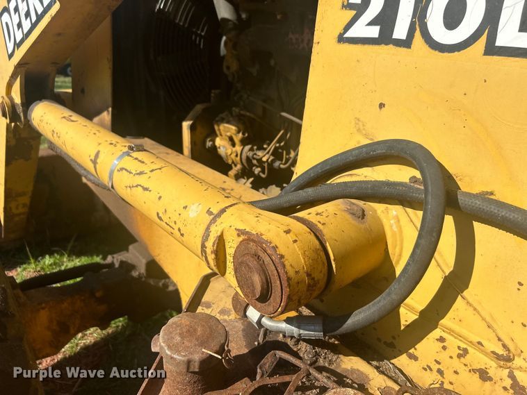 image for item DO1069 John Deere 210LE landscape tractor