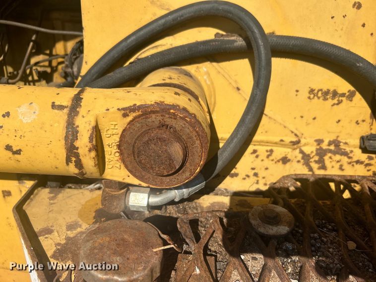 image for item DO1069 John Deere 210LE landscape tractor