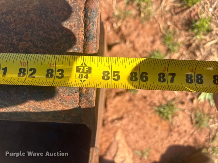 image for item DO1069 John Deere 210LE landscape tractor