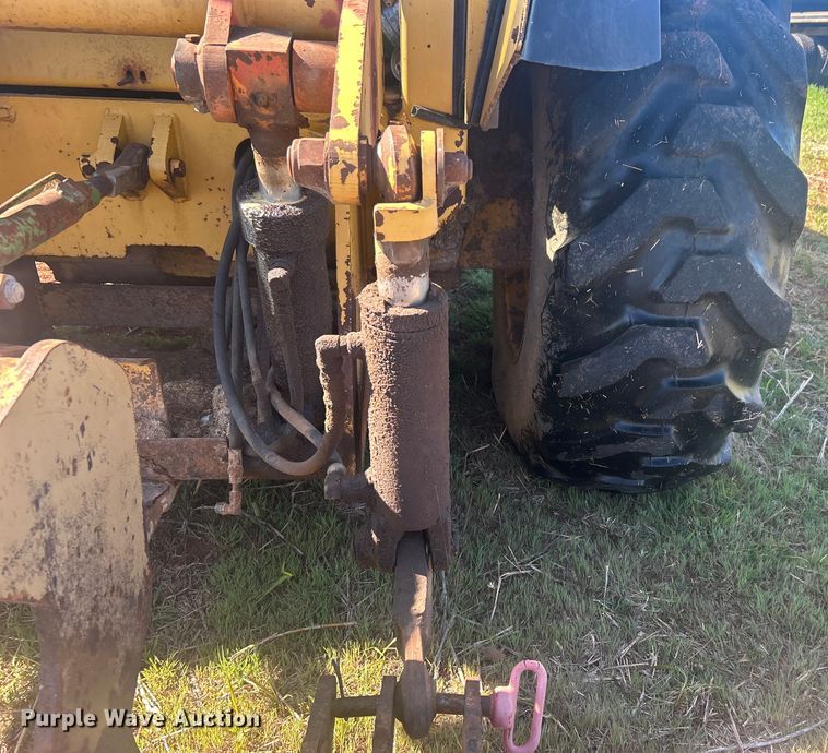 image for item DO1069 John Deere 210LE landscape tractor