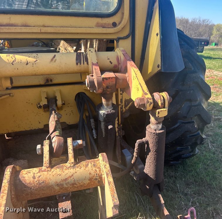 image for item DO1069 John Deere 210LE landscape tractor