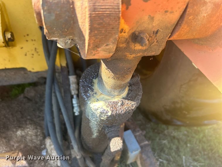 image for item DO1069 John Deere 210LE landscape tractor