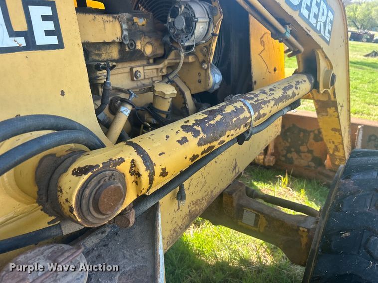 image for item DO1069 John Deere 210LE landscape tractor