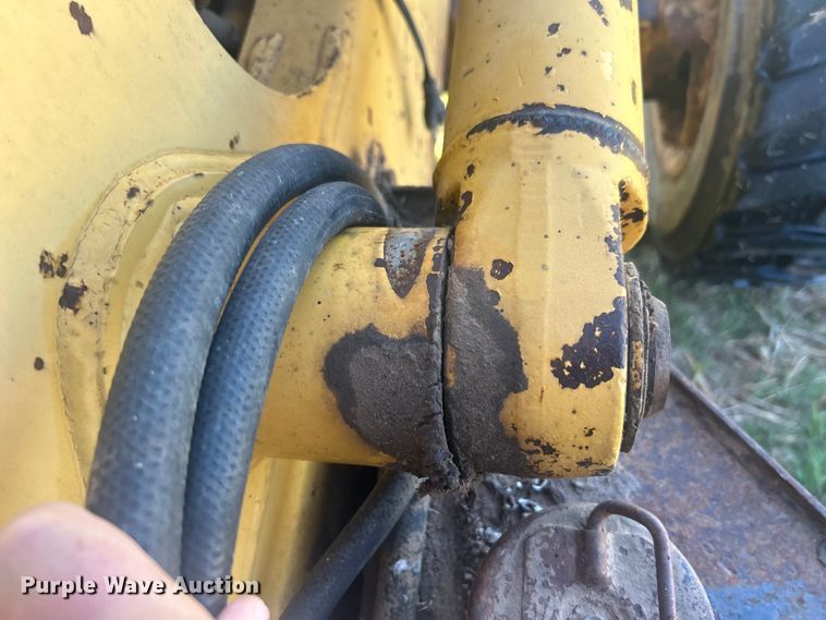 image for item DO1069 John Deere 210LE landscape tractor