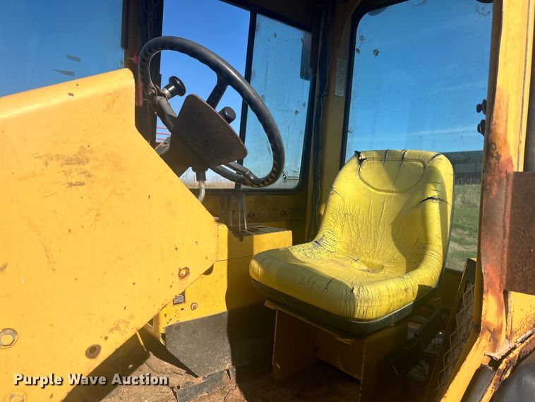 image for item DO1069 John Deere 210LE landscape tractor