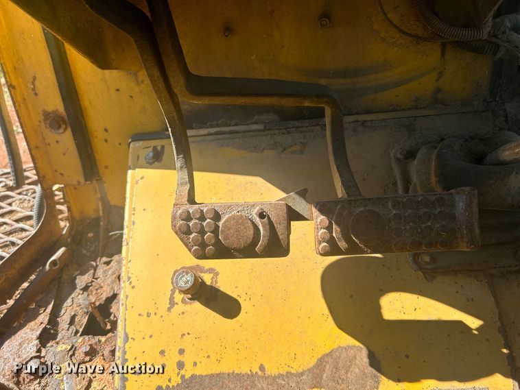 image for item DO1069 John Deere 210LE landscape tractor