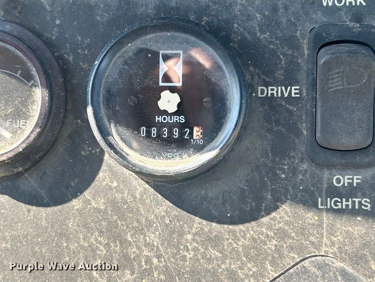 image for item DO1069 John Deere 210LE landscape tractor