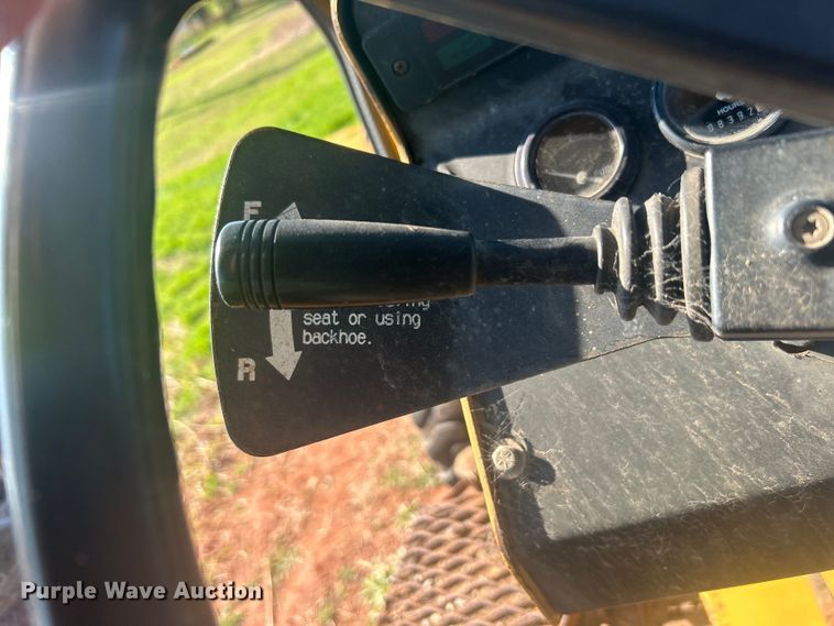 image for item DO1069 John Deere 210LE landscape tractor