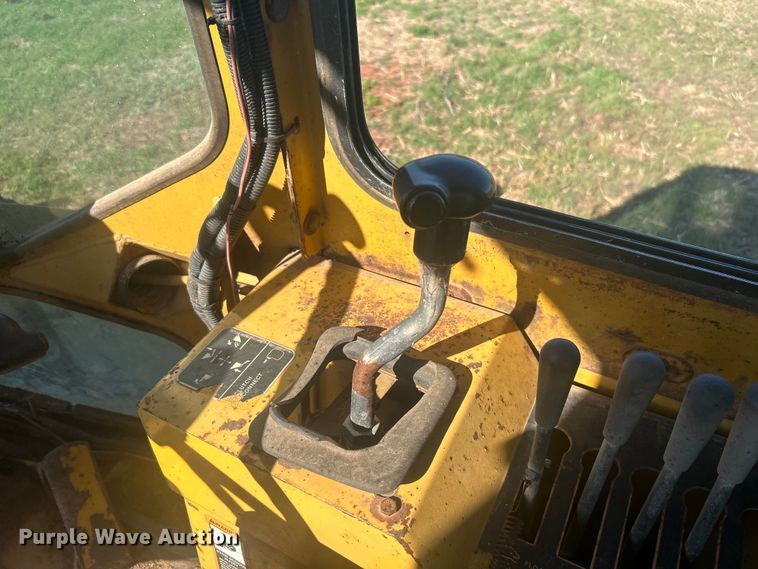 image for item DO1069 John Deere 210LE landscape tractor