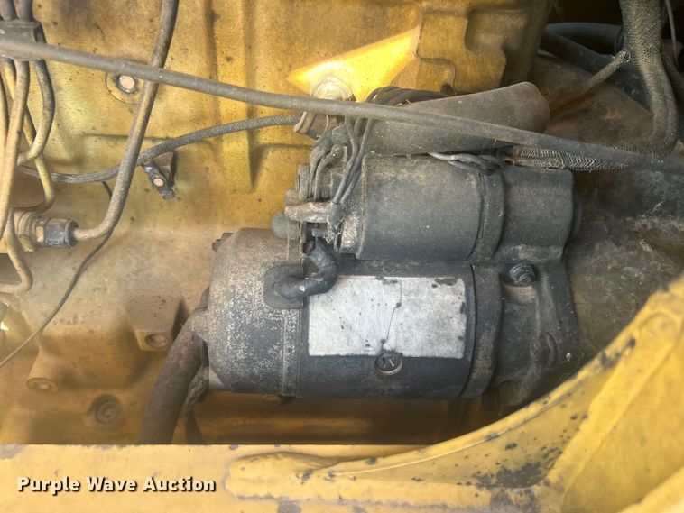 image for item DO1069 John Deere 210LE landscape tractor