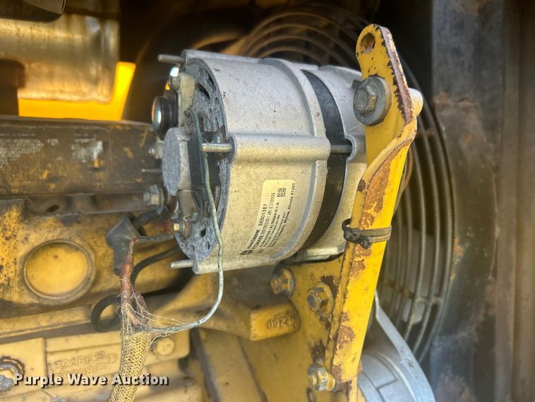 image for item DO1069 John Deere 210LE landscape tractor