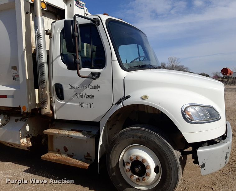 image for item DP2730 2019 Freightliner Business Class M2 106 refuse truck