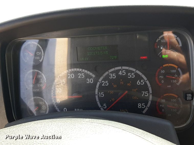 image for item DP2730 2019 Freightliner Business Class M2 106 refuse truck