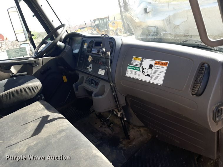 image for item DP2730 2019 Freightliner Business Class M2 106 refuse truck