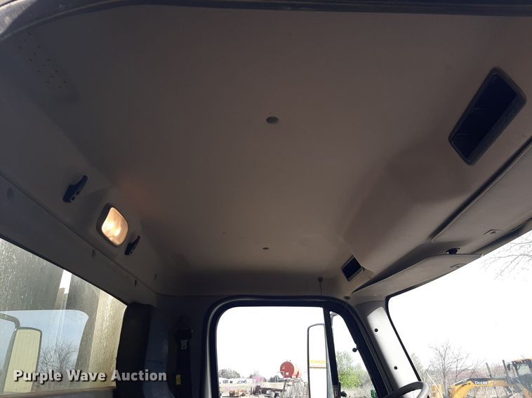 image for item DP2730 2019 Freightliner Business Class M2 106 refuse truck