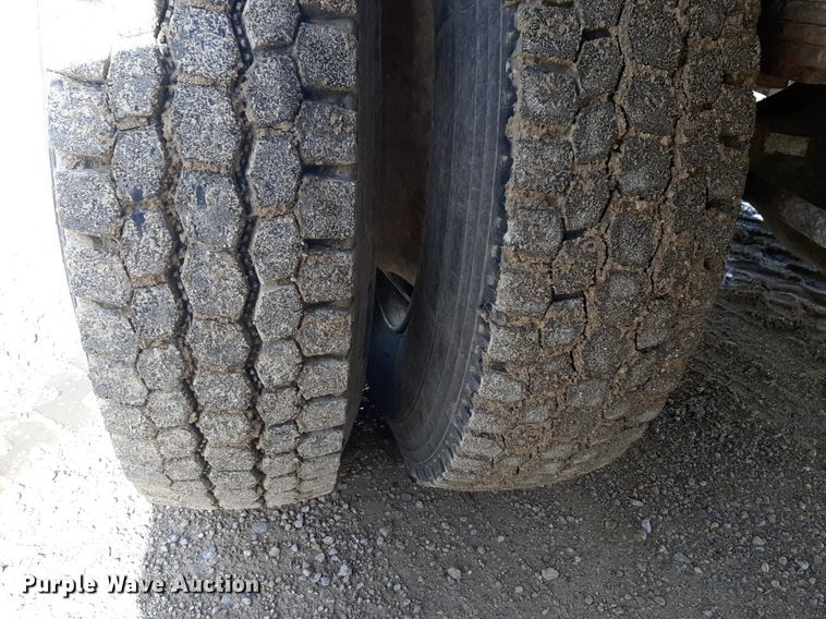 image for item DP2730 2019 Freightliner Business Class M2 106 refuse truck