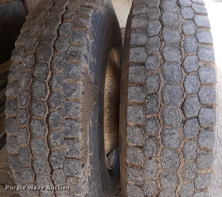 image for item DP2730 2019 Freightliner Business Class M2 106 refuse truck