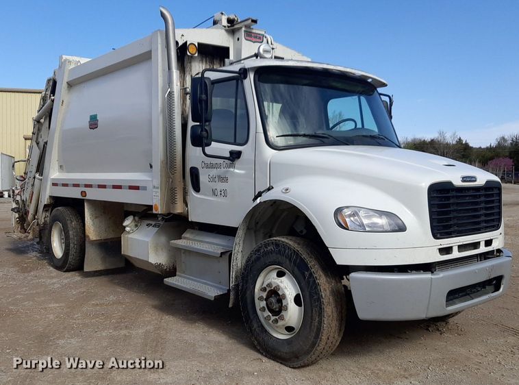 image for item DP2731 2021 Freightliner  Business Class M2 106 refuse truck