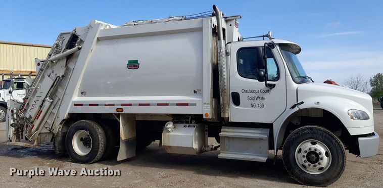 image for item DP2731 2021 Freightliner  Business Class M2 106 refuse truck
