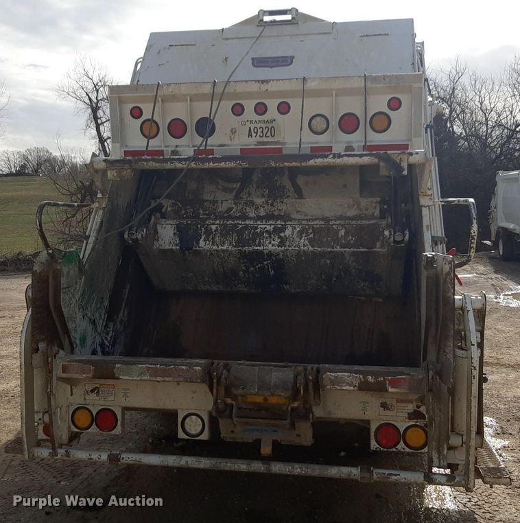 image for item DP2731 2021 Freightliner  Business Class M2 106 refuse truck