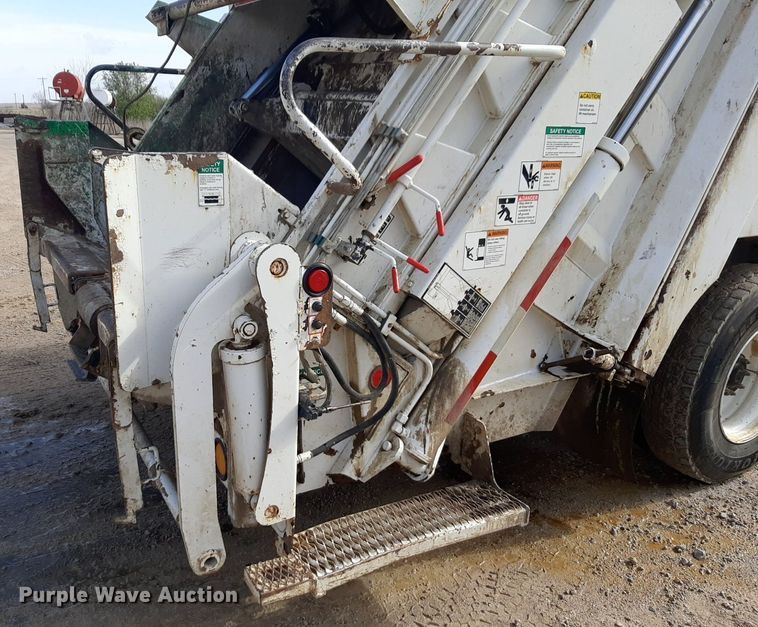 image for item DP2731 2021 Freightliner  Business Class M2 106 refuse truck