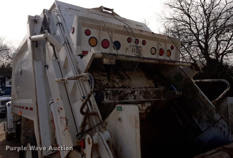 image for item DP2731 2021 Freightliner  Business Class M2 106 refuse truck