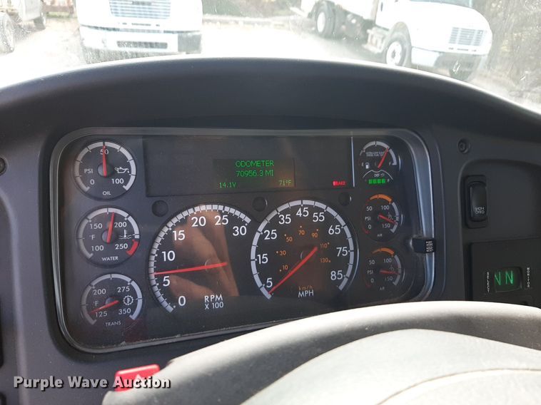 image for item DP2731 2021 Freightliner  Business Class M2 106 refuse truck