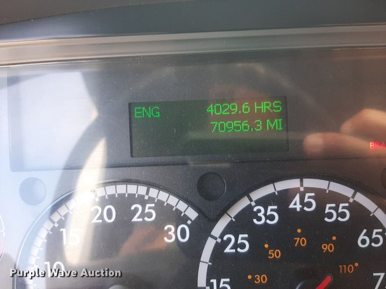 image for item DP2731 2021 Freightliner  Business Class M2 106 refuse truck