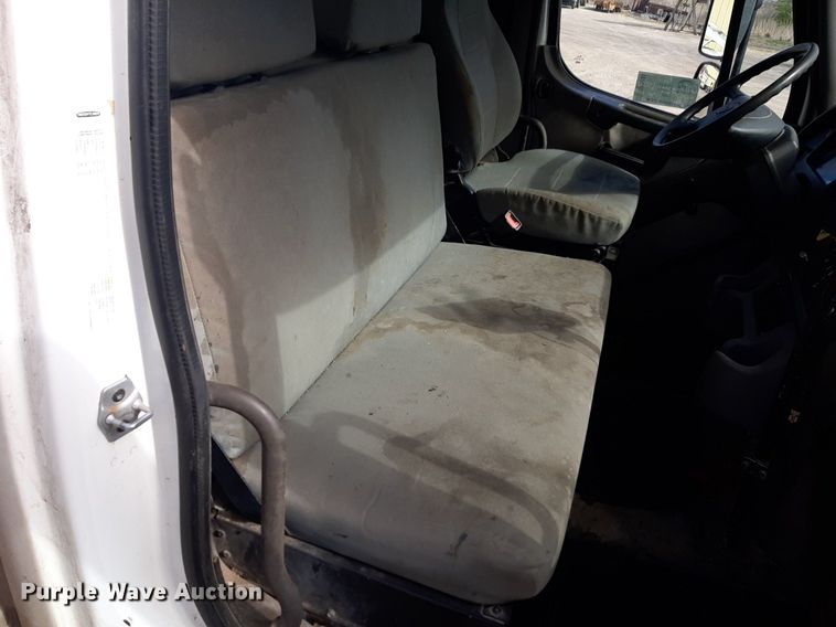 image for item DP2731 2021 Freightliner  Business Class M2 106 refuse truck