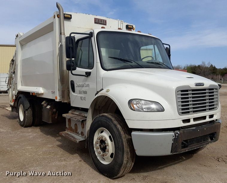 image for item DP2732 2015 Freightliner Business Class M2 106 refuse truck