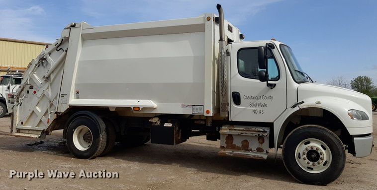 image for item DP2732 2015 Freightliner Business Class M2 106 refuse truck