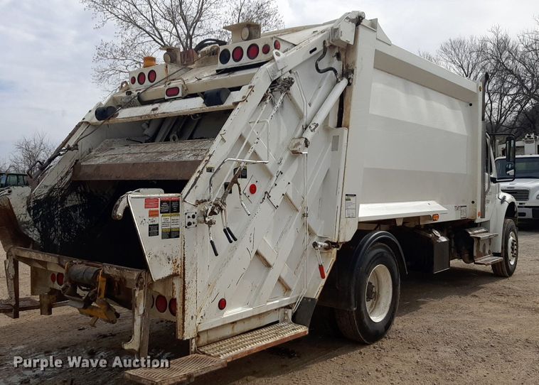 image for item DP2732 2015 Freightliner Business Class M2 106 refuse truck