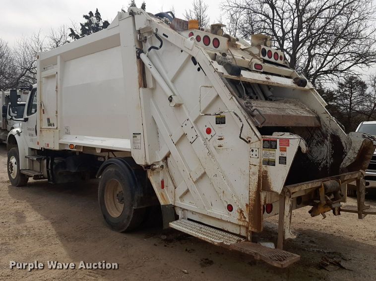 image for item DP2732 2015 Freightliner Business Class M2 106 refuse truck