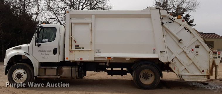image for item DP2732 2015 Freightliner Business Class M2 106 refuse truck