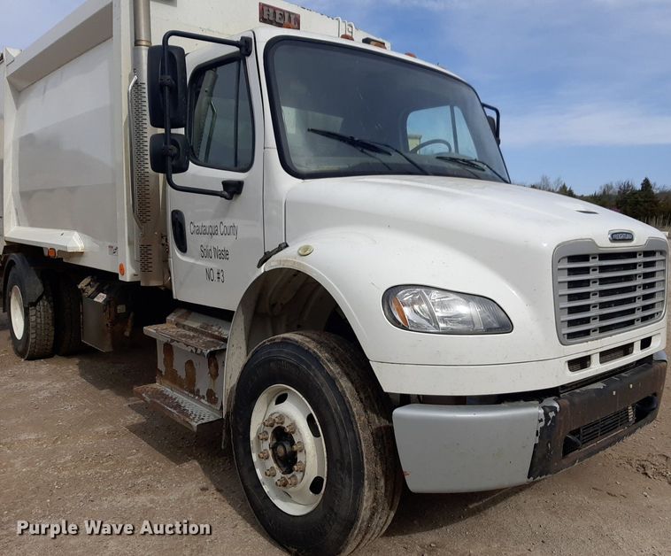 image for item DP2732 2015 Freightliner Business Class M2 106 refuse truck