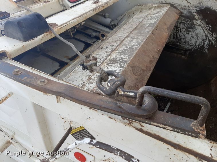 image for item DP2732 2015 Freightliner Business Class M2 106 refuse truck