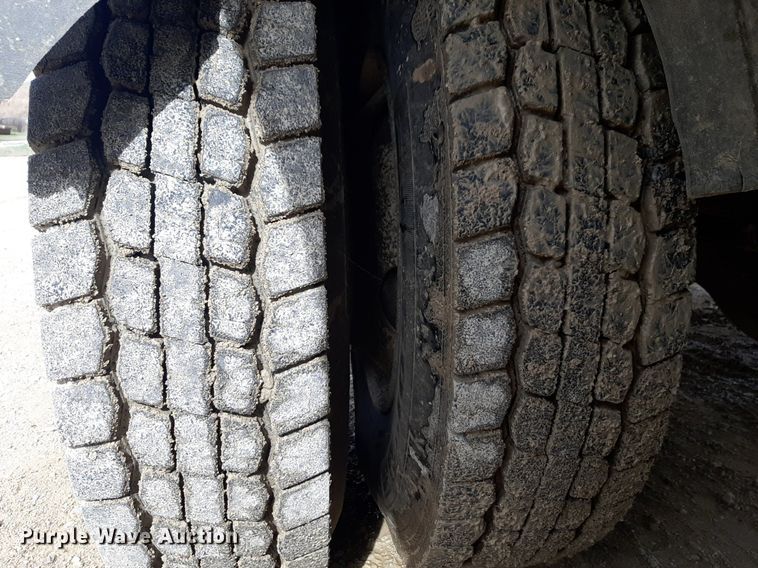 image for item DP2732 2015 Freightliner Business Class M2 106 refuse truck