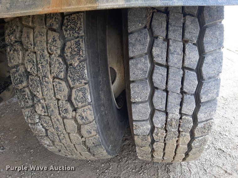 image for item DP2732 2015 Freightliner Business Class M2 106 refuse truck