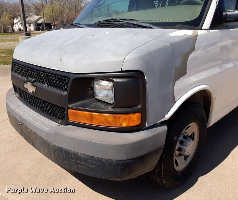image for item DP2741 2009 Chevrolet Express 2500 van