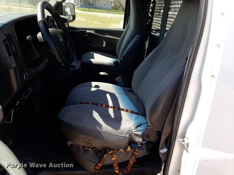 image for item DP2741 2009 Chevrolet Express 2500 van