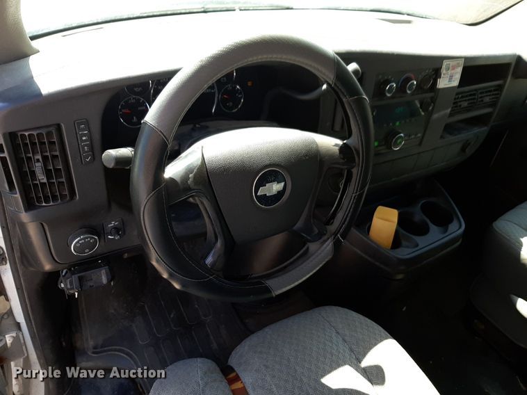 image for item DP2741 2009 Chevrolet Express 2500 van