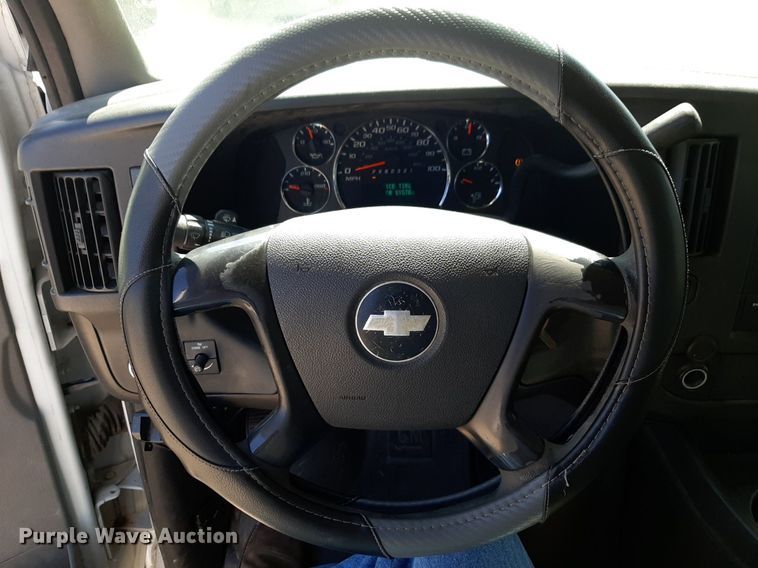 image for item DP2741 2009 Chevrolet Express 2500 van