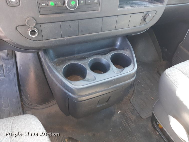 image for item DP2741 2009 Chevrolet Express 2500 van