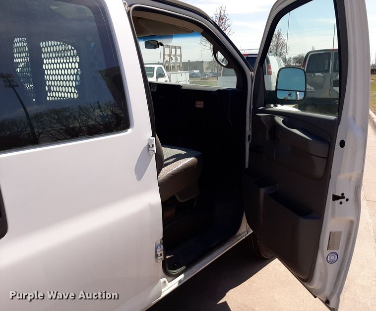 image for item DP2741 2009 Chevrolet Express 2500 van