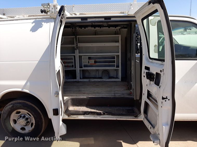 image for item DP2741 2009 Chevrolet Express 2500 van