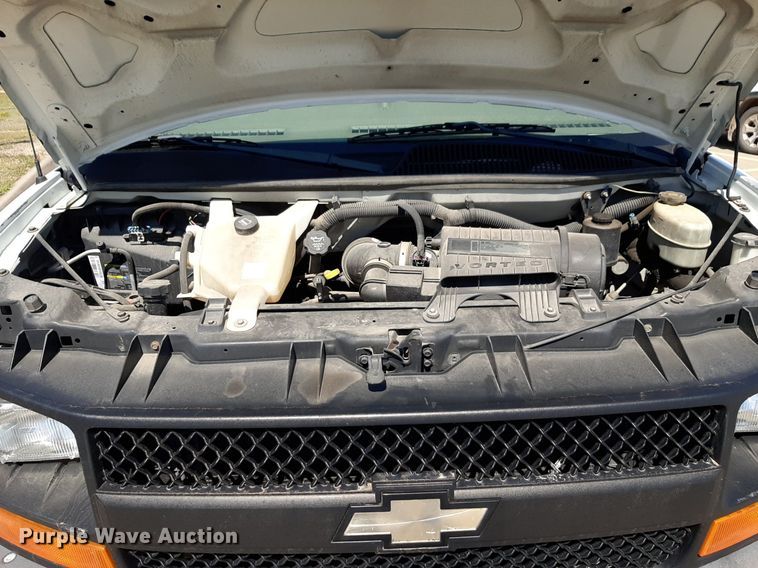 image for item DP2741 2009 Chevrolet Express 2500 van