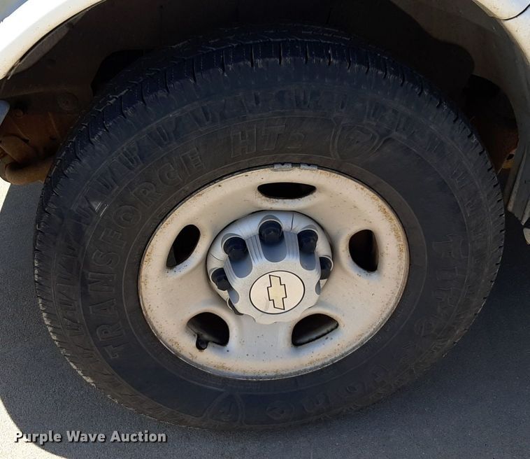 image for item DP2741 2009 Chevrolet Express 2500 van