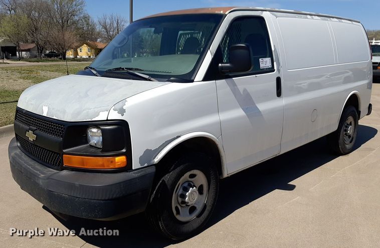 image for item DP2742 2007 Chevrolet Express 2500 van